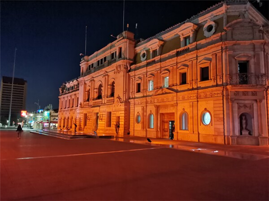 Iluminan de naranja Palacio Municipal por el día de la Eliminación de la Violencia contra la Mujer