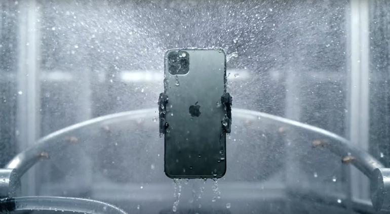 Multan Apple en Italia por mentir sobre resistencia al agua en iPhone