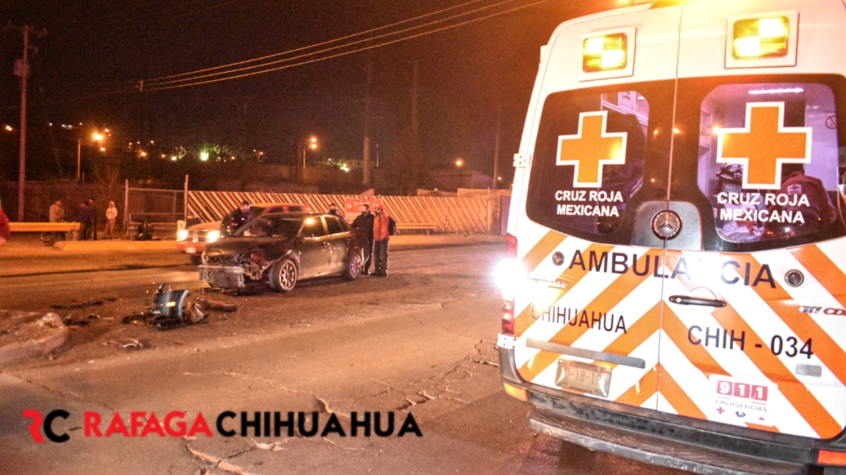 Aparatoso choque dejó tres heridos en el Toledano
