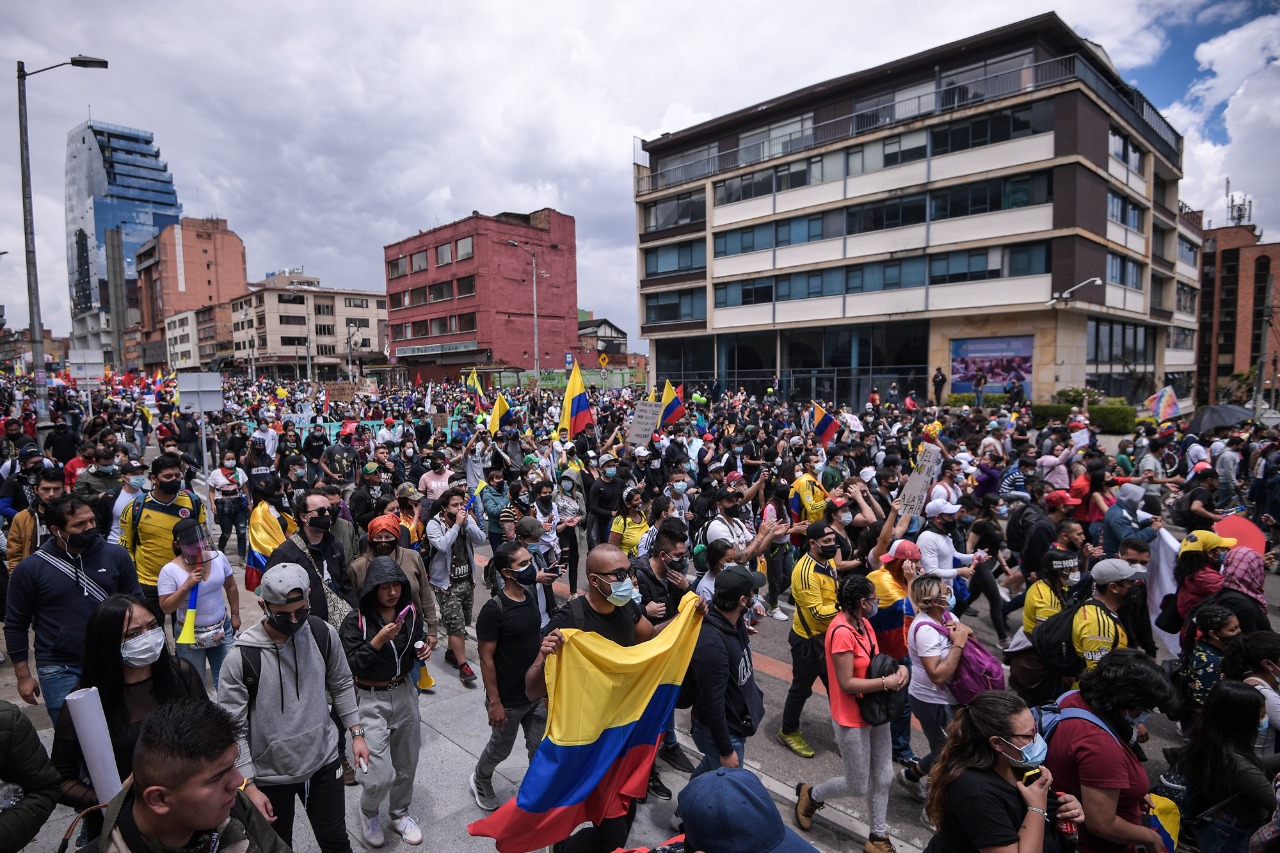 Reprime Gobierno de Colombia a manifestantes: 19 muertos y 80 heridos