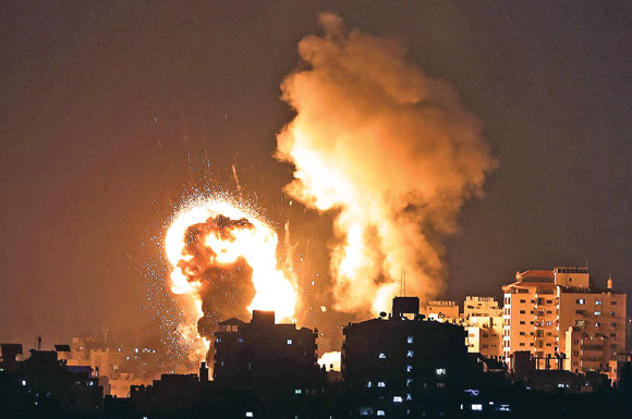 21 muertos y cientos de heridos por bombardeos entre Israel y Hamas