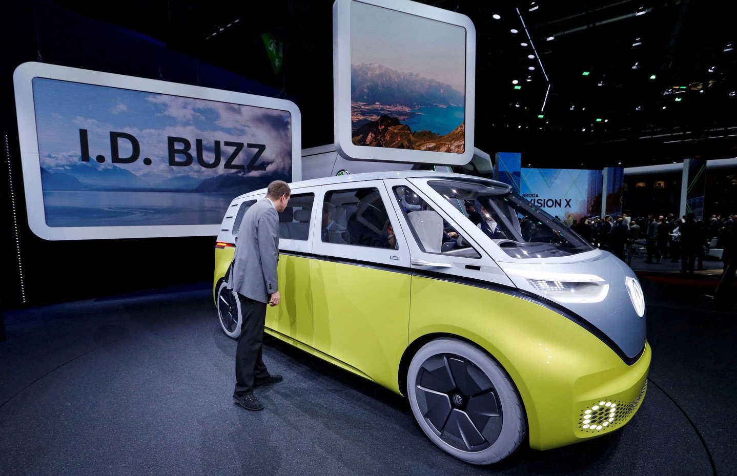 Finalmente, Volkswagen trae de vuelta la Combi, con una batería