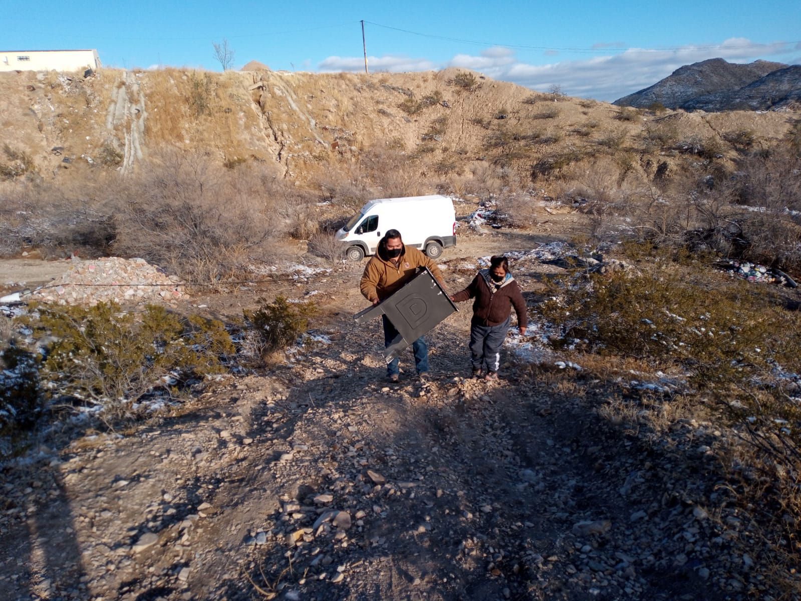 Continua la Dirección de Desarrollo Social con la entrega de calentones y cobijas en zonas vulnerables de Juárez