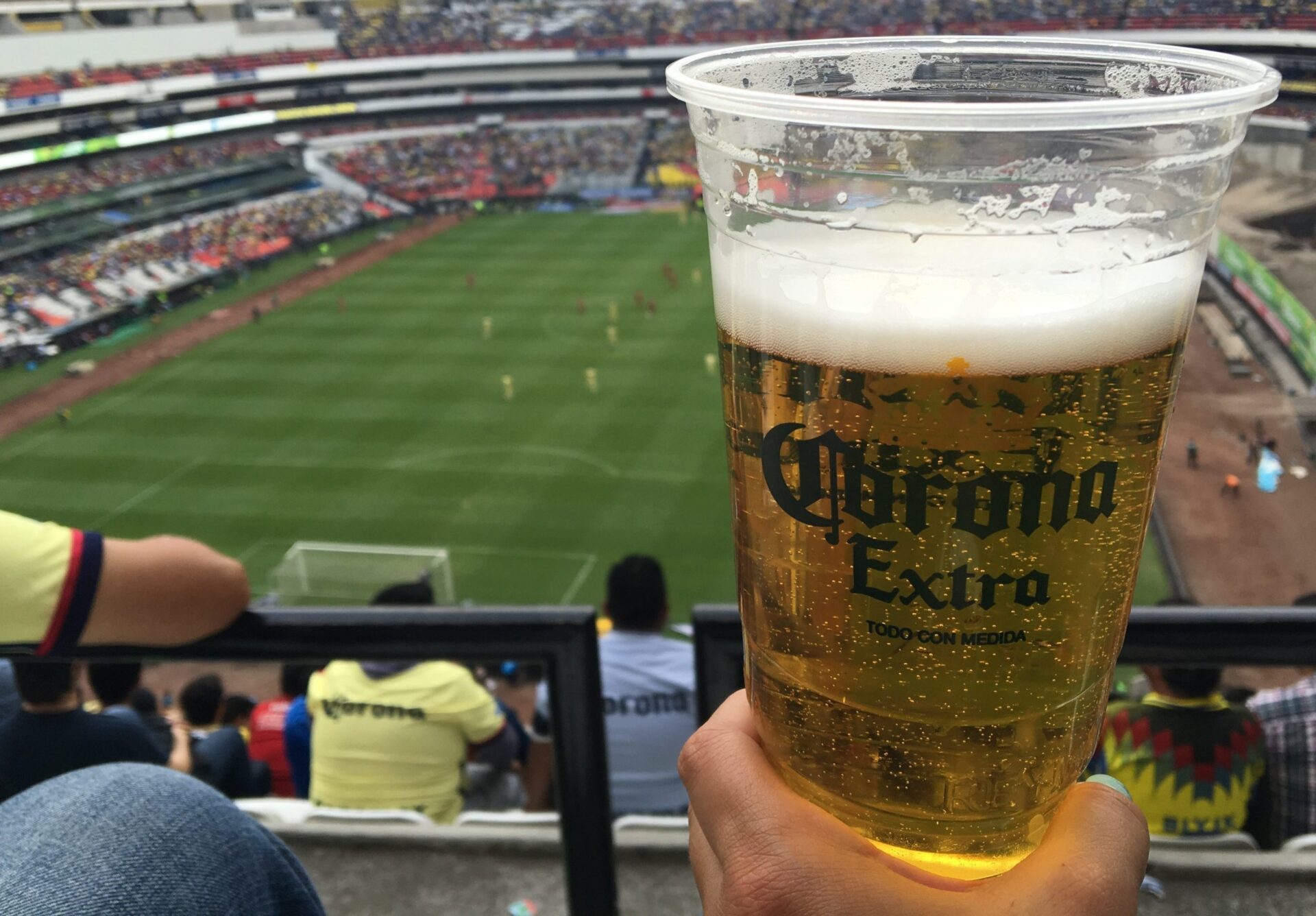 ¿Adiós a las cervezas? Analizan la venta de alcohol en estadios de la Liga MX