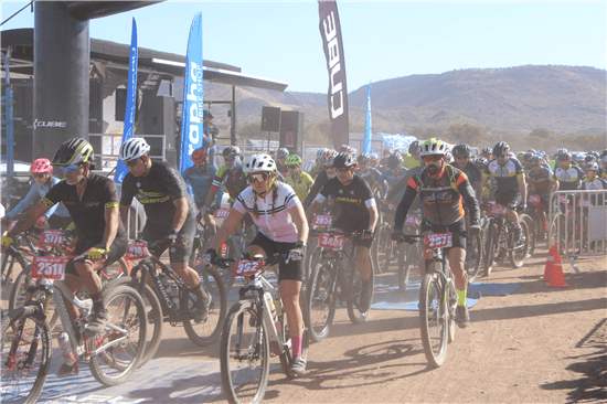 Viajan ciclistas de Parral, Camargo, Cuauhtémoc y Texas para participar en desafío El Peñón de El Águila