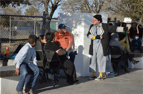 Disfrutan familias de El Sauz con actividades musicales, danza y pintura de Cultura Intinerente