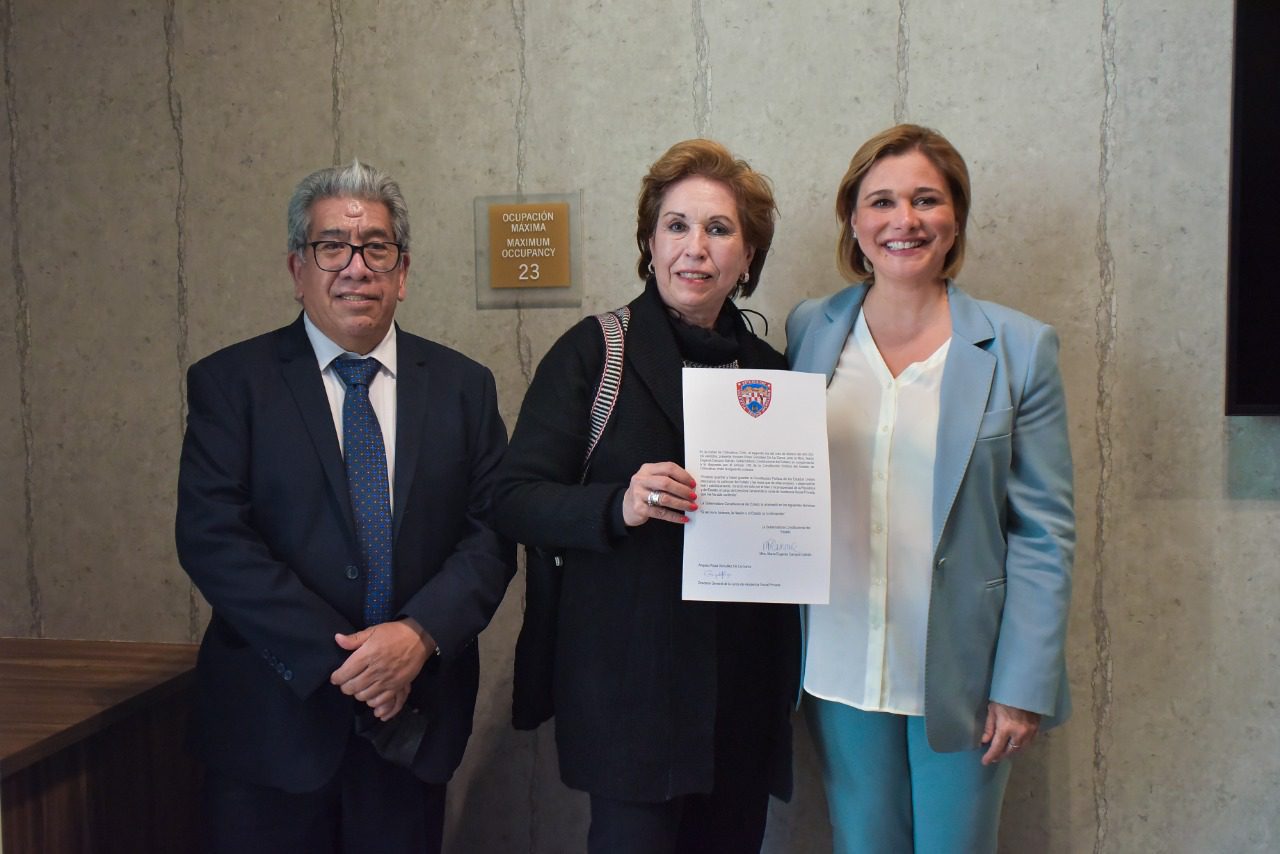 Nombra gobernadora a Amparo González de la Garza como directora general de la Junta de Asistencia Social Privada