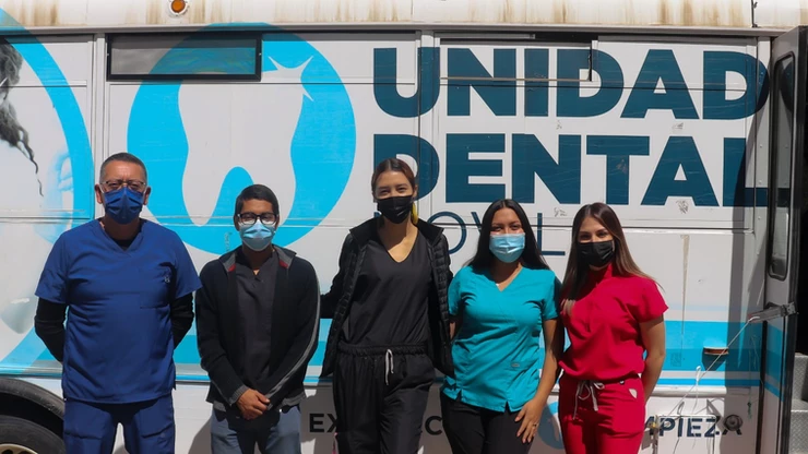 Ofrecen servicios dentales gratuitos, a las afueras de Presidencia, en Cuauhtémoc