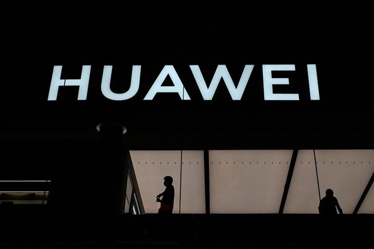 Huawei lanza el Aito M5 EV, uno de los autos eléctricos más poderosos del mercado