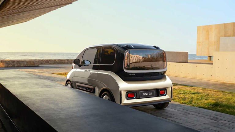 Kiwi EV es el primer coche eléctrico barato con conducción autónoma