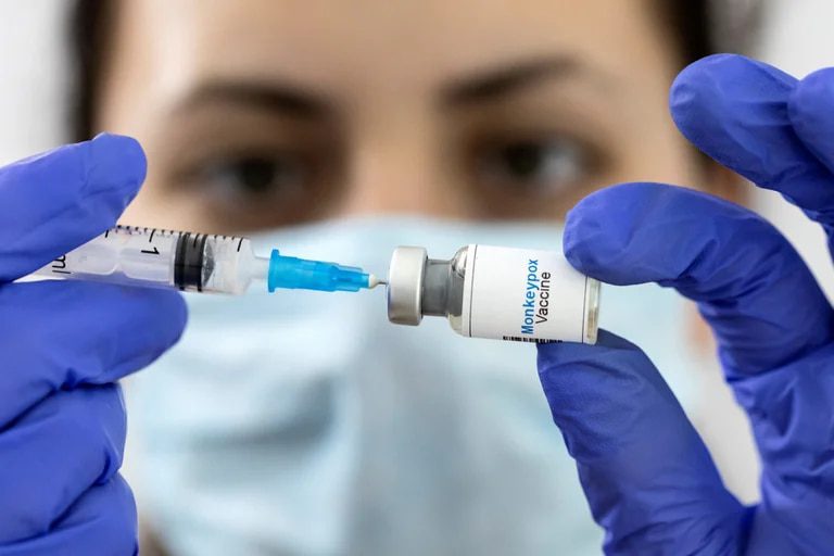 Sin vacuna hay 14 veces más probabilidades de contagiarse la viruela del mono