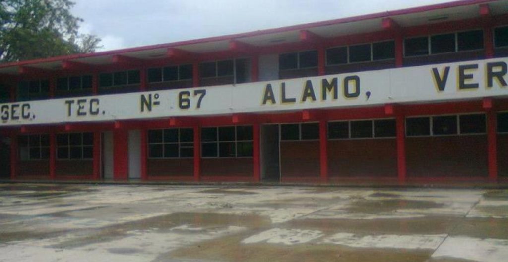 Veracruz: Hospitalizan a 28 alumnos de secundaria por síntomas similares a los de una intoxicación