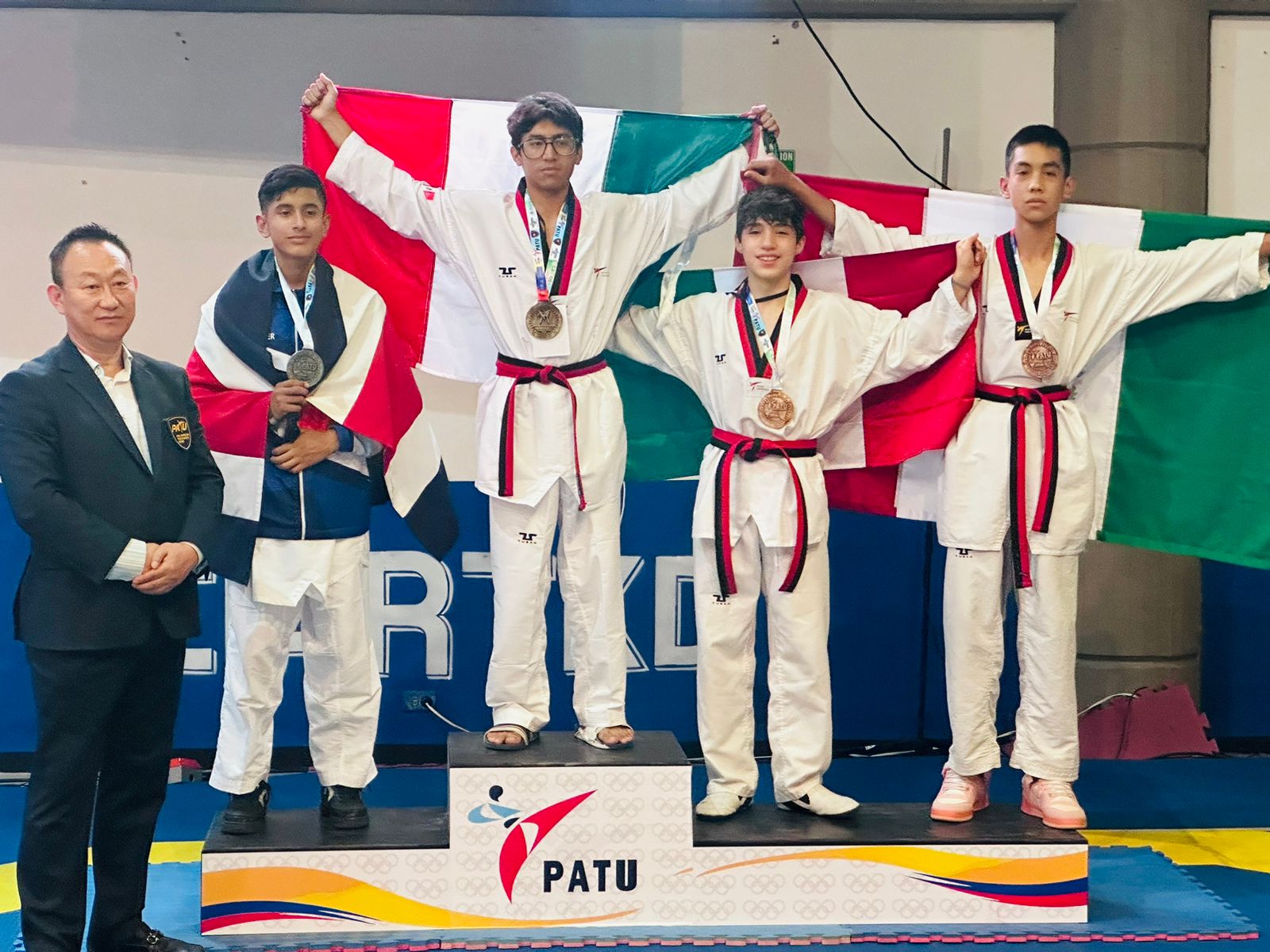 Taekwondoines juarenses ganan 11 medallas en el Panamericano y Open Internacional de Taekwondo