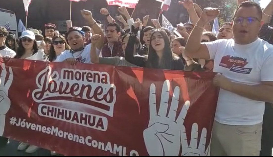 Representan juventudes morenistas a Chihuahua en marcha de CDMX