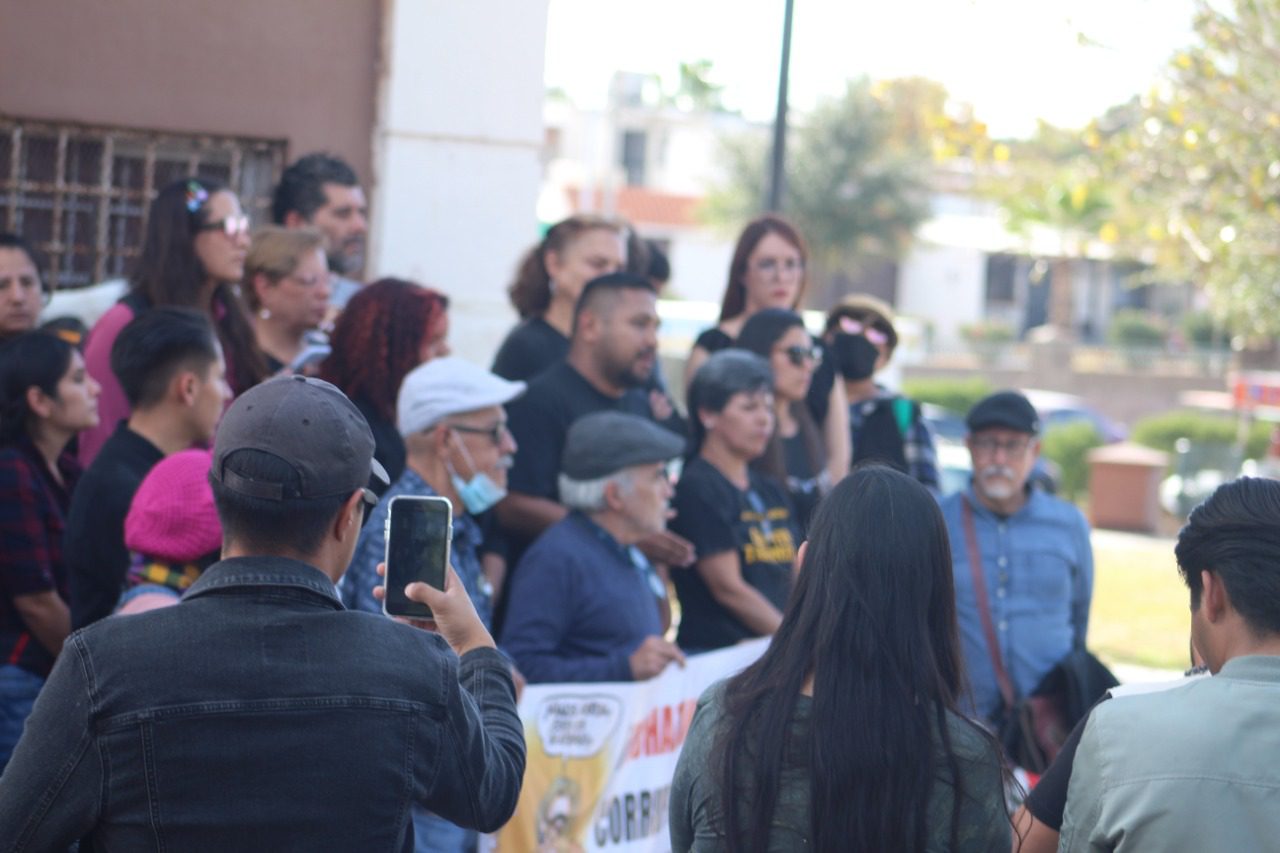 Lanza Bonilla patadas de ahogado: Reprime a manifestantes en El Palomar