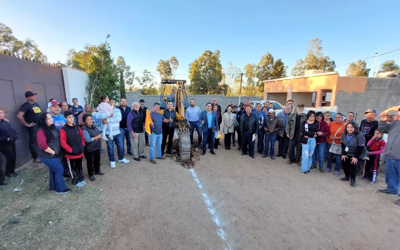 Inicia JMAS Chihuahua trabajos para llevar agua potable a familias de la colonia Paneles Ponderosa