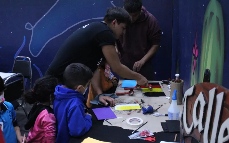 Ofrece Feria del Libro de Chihuahua talleres gratuitos diarios para niñas, niños y jóvenes