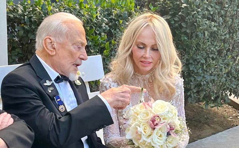 Se casó a los 93 años Buzz Aldrin, astronauta de Apolo 11 e inspiración para ‘Lightyear’ en Pixar