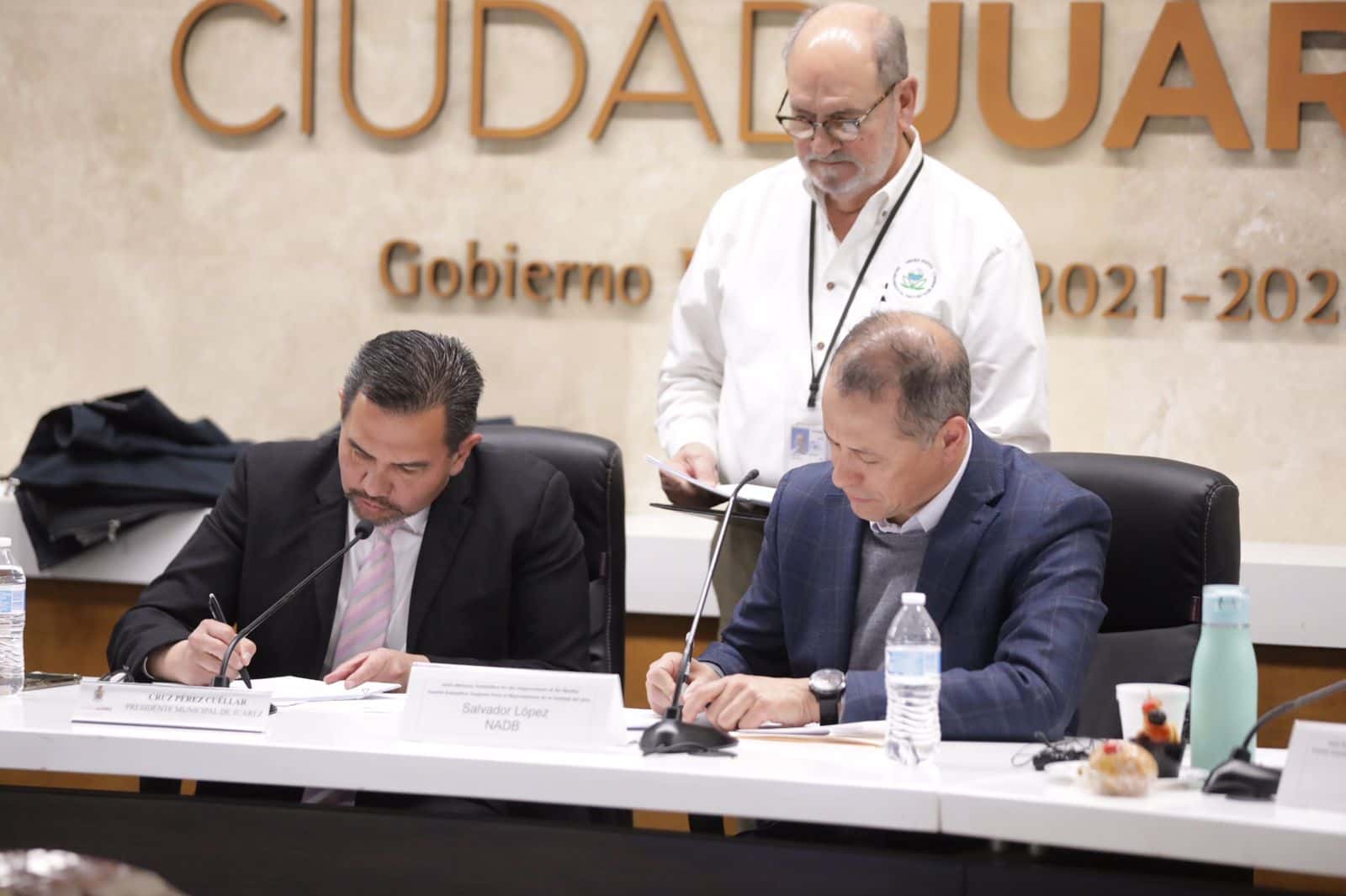 Encabeza Cruz Pérez Cuellar firma del Plan de Manejo Integral de Residuos para el Relleno Sanitario