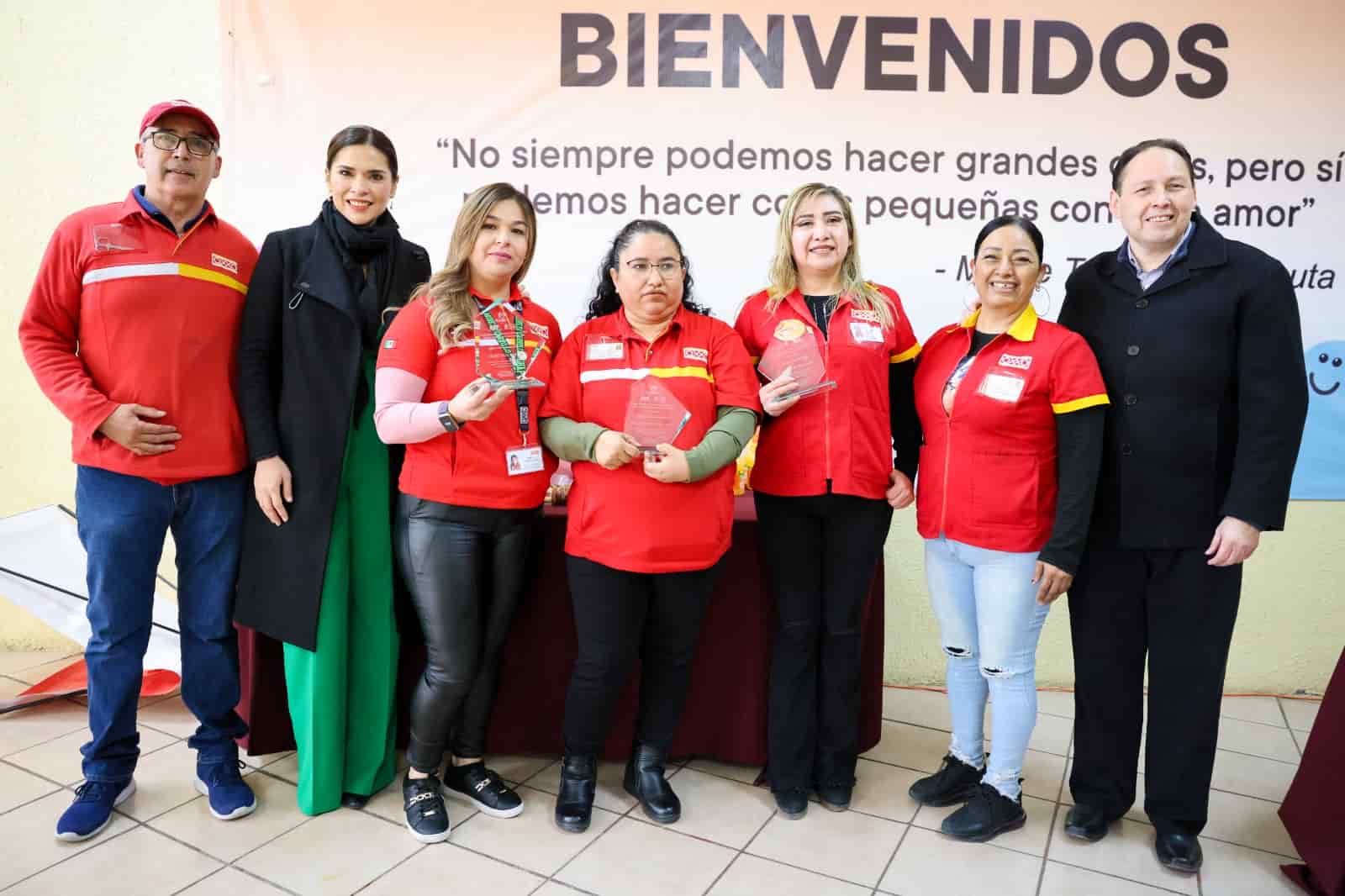 DIF Municipal de Juárez recibe de la Cadena OXXO donativo por redondeo