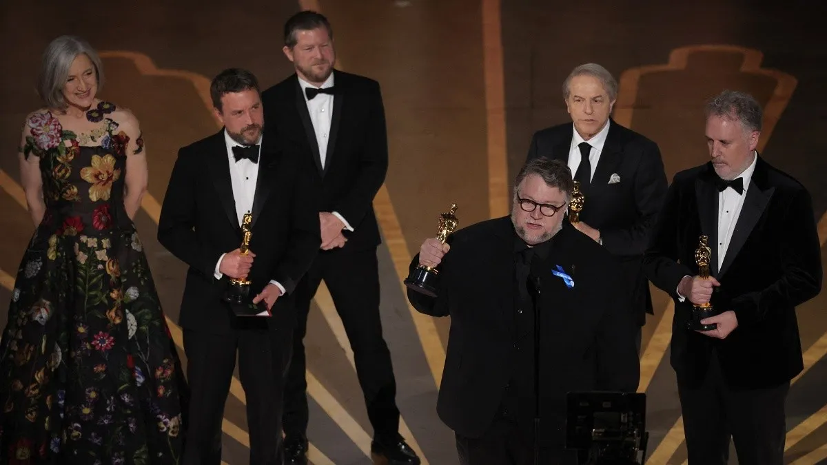 Guillermo del Toro recibió el Oscar a Mejor Película Animada por “Pinocho”