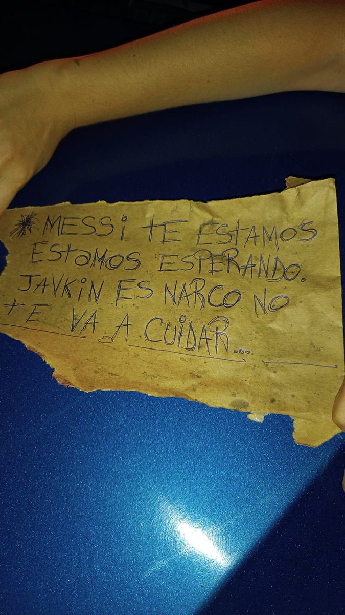 Atacan a balazos el negocio de la familia de la esposa de Messi en Argentina y dejan amenaza al futbolista: “Te estamos esperando”