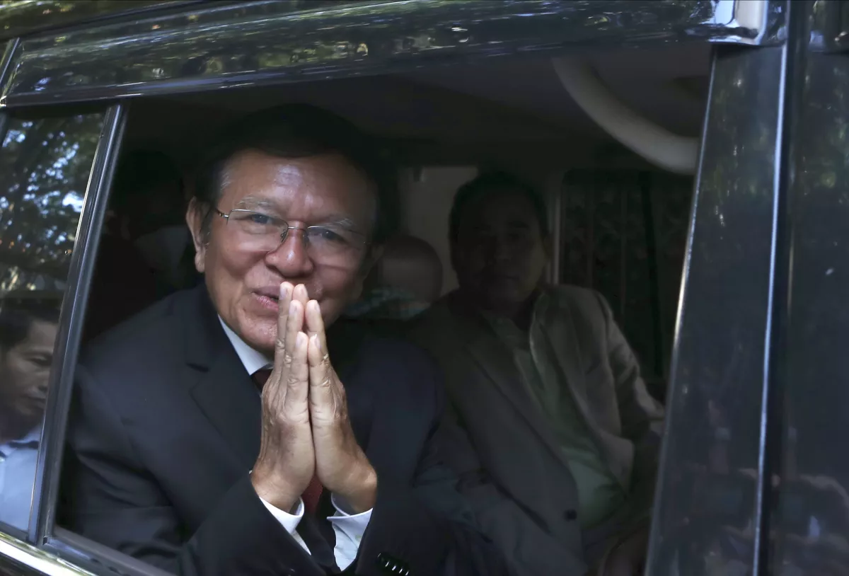 Condenan a líder opositor camboyano a 27 años por “traición”
