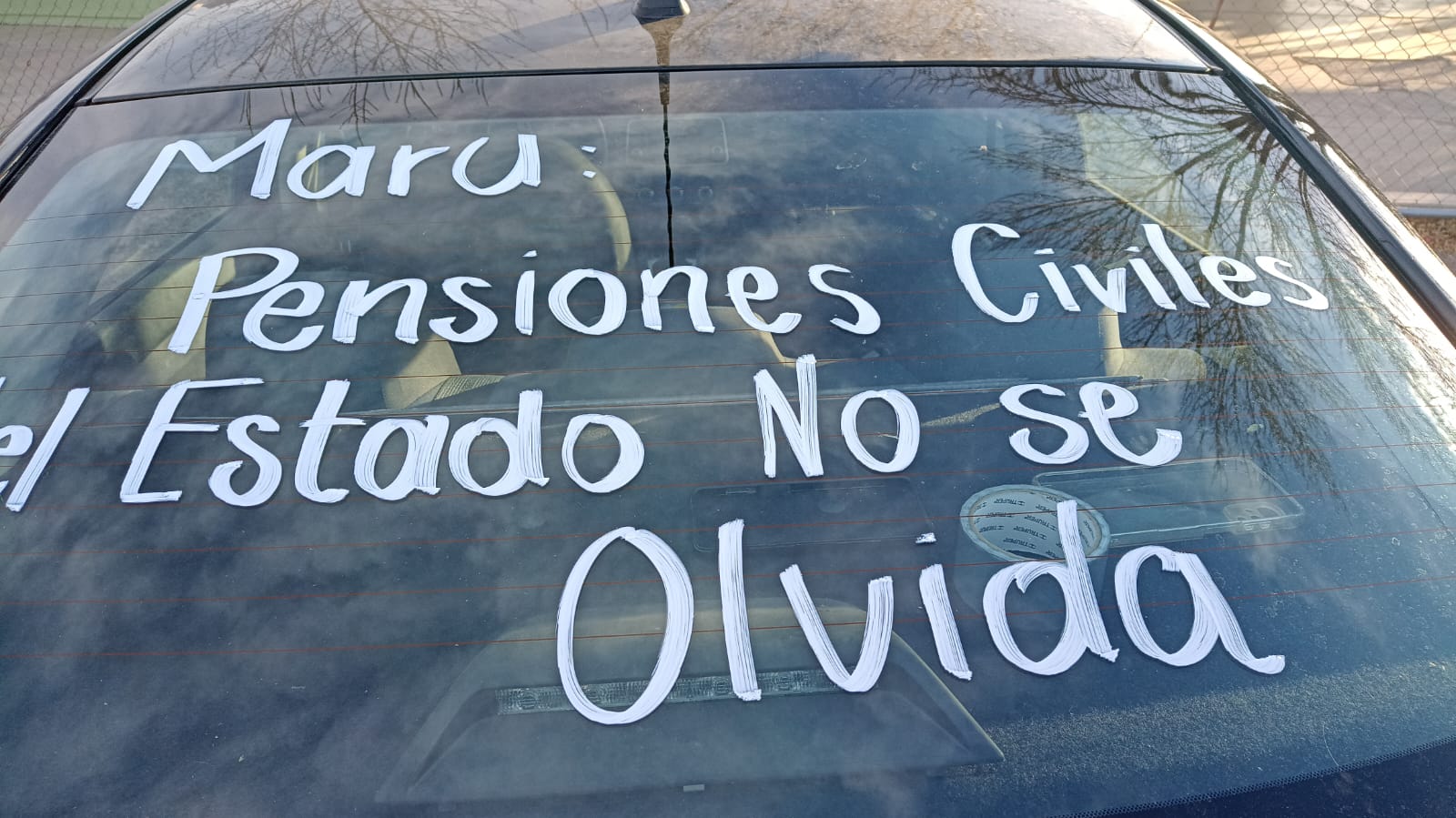 MARU DESAPARECERÁ PENSIONES CIVILES. . . ESTE MES SUBIRÁN LA TARIFA DEL TRANSPORTE. . . PROTESTA MORENA ANTE PRESENCIA DE LA GOBERNADORA EN CONGRESO. . .