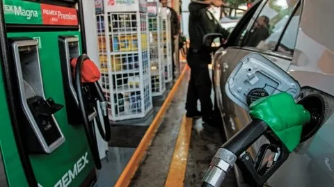 Hacienda ‘echa reversa’ a apoyos fiscales para gasolinas