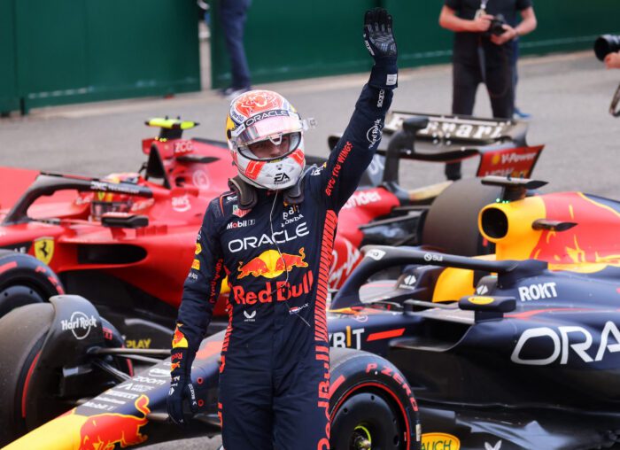 F1: Verstappen largará primero en Barcelona; ‘Checo’ eliminado en Q2