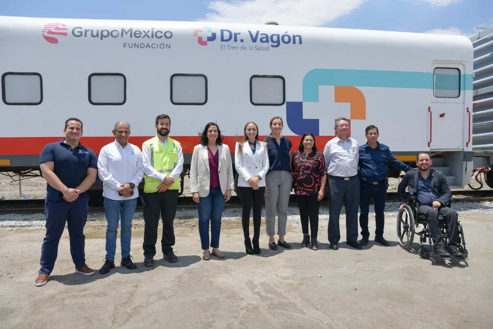 Aprovechan más de 15 mil personas los servicios médicos del Dr. Vagón en su gira por Chihuahua