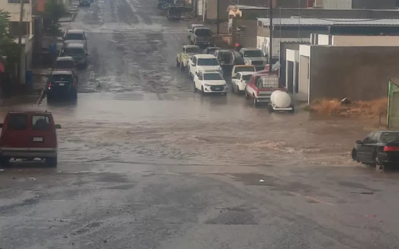 Reporta Protección Civil Estatal fuertes lluvias en el municipio de Camargo