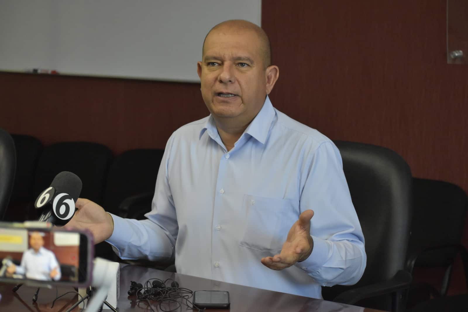 ¿Bajará gobierno la tarifa de transporte público?, cuestiona Cuauhtémoc Estrada por incumplimiento de camiones nuevos