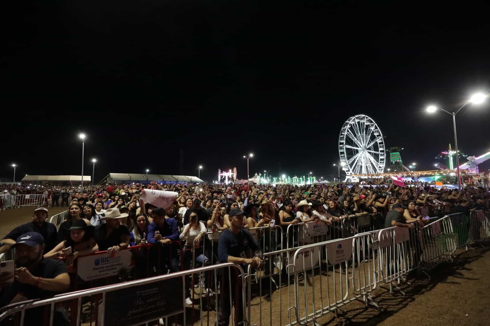Miles de juarenses acuden al último día de la Feria Juárez 2023