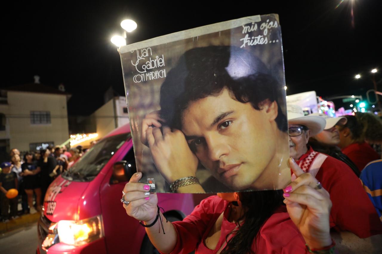 Acuden más de 35 mil juarenses a Desfile Nocturno Arriba Juárez