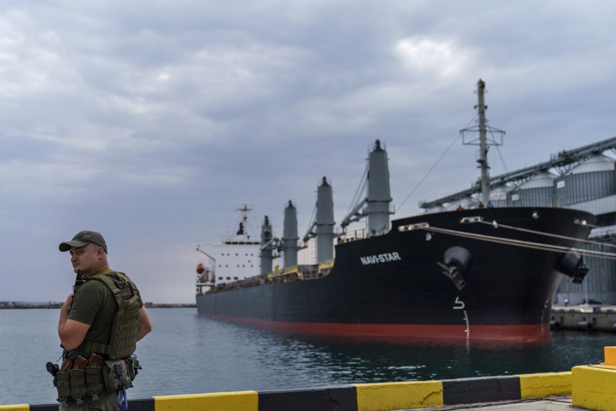 Reportan que barco de Israel rompió bloqueo de Rusia en el mar Negro