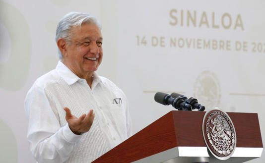 AMLO exige a Televisa respuesta por “300 muertos” en funerarias de Acapulco