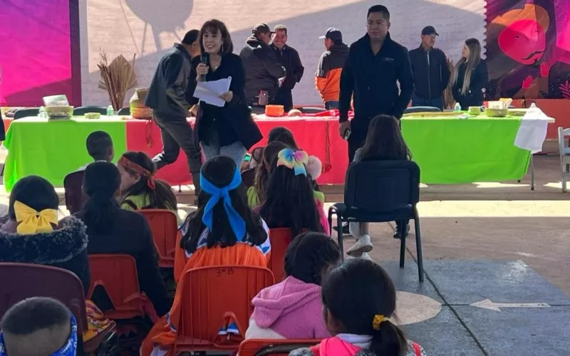 Presentan convocatoria “Don Quijote nos invita a leer” a escuelas de educación indígena de la región Guachochi