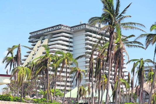 Hotel Princess busca resurgir de los estragos tras Otis