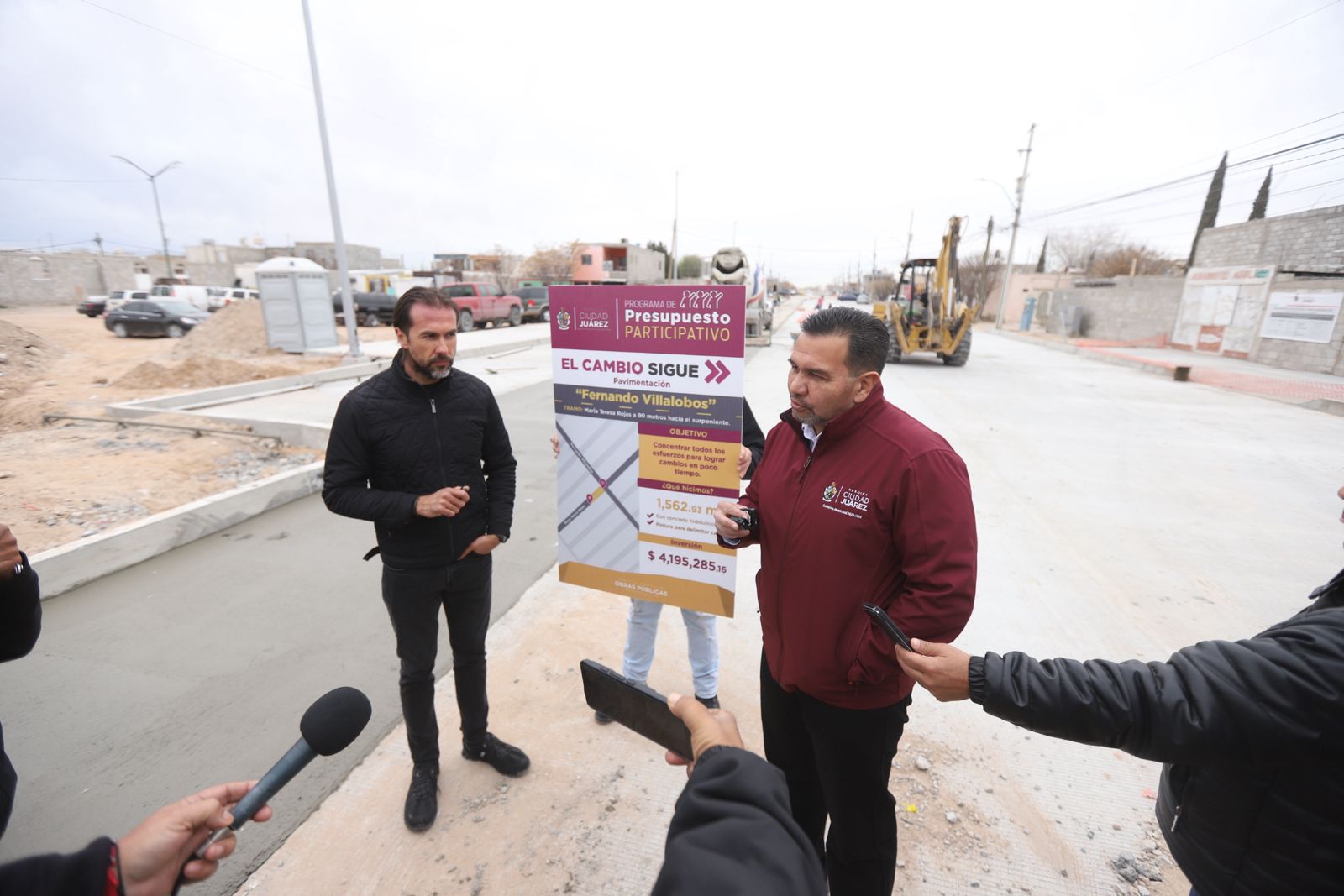 Supervisa el Presidente Cruz Pérez Cuéllar obras de la calle Fernando Villalobos