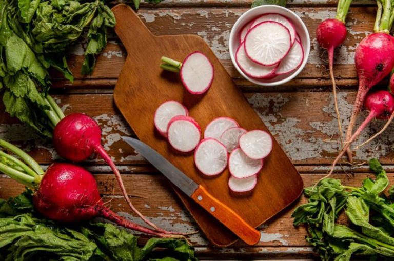 Poderosa agua de rábano para limpiar el hígado y eliminar toxinas en una semana