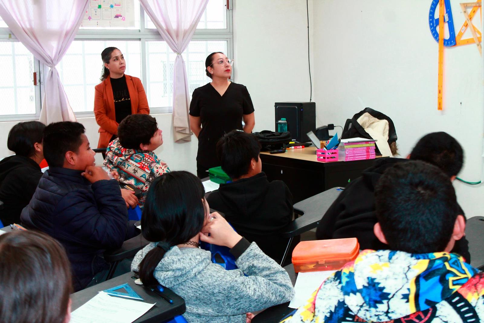 Promueven salud de la mujer entre estudiantes de telesecundaria