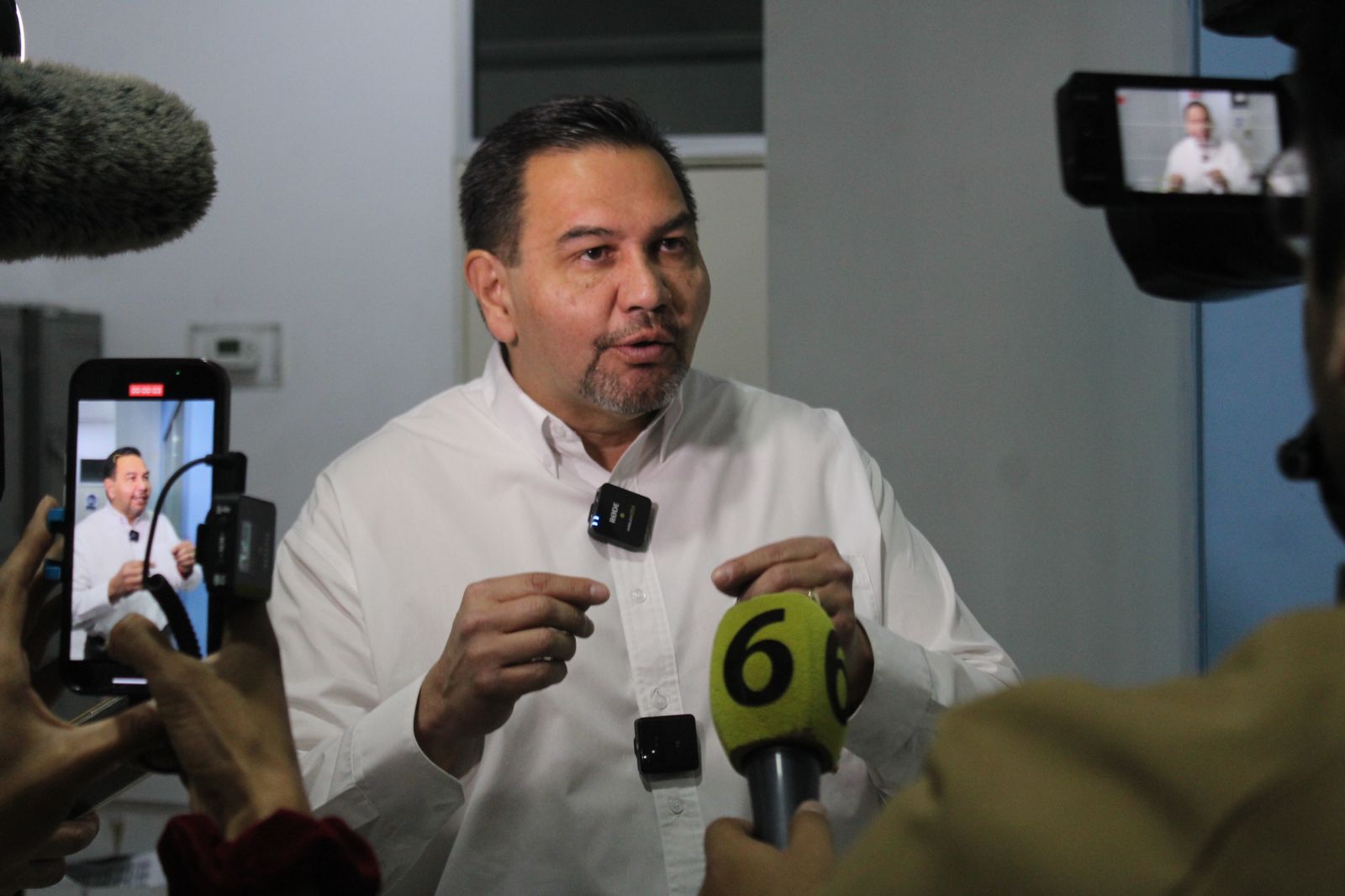El representante de la Gobernadora panista está violando la Ley Electoral asegura Cruz Pérez Cuellar
