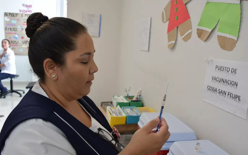 Exhorta Secretaría de Salud a complementar esquemas de vacunación de niñas y niños