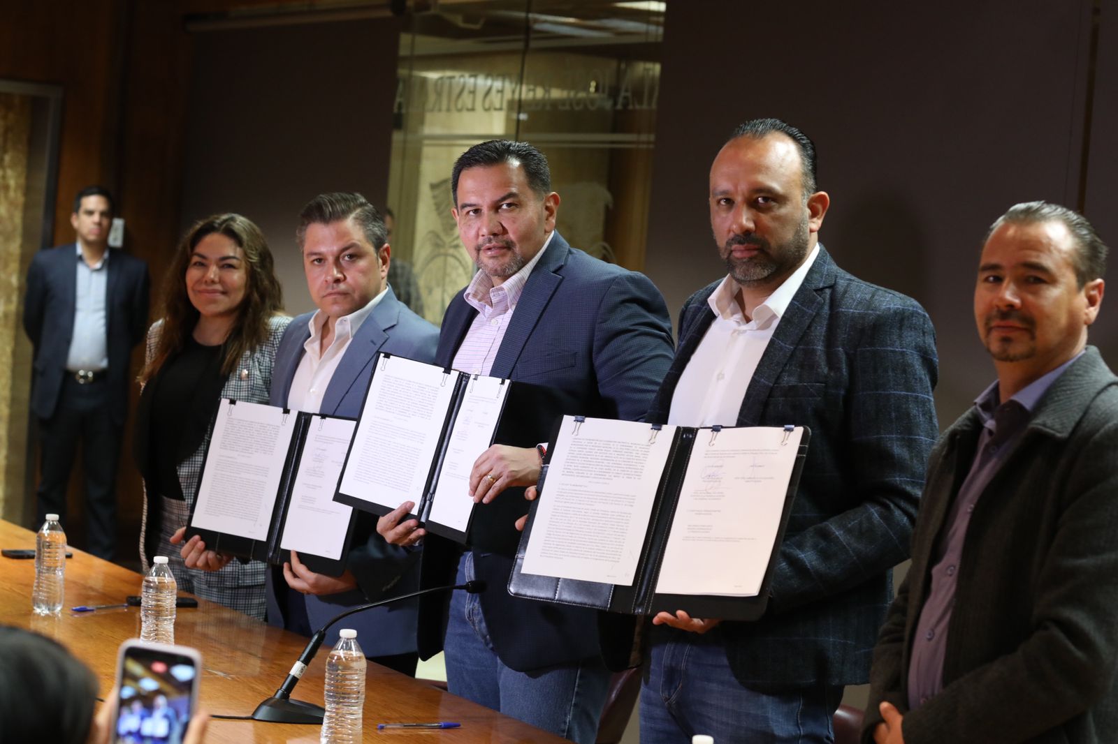 Firma Municipio de Juárez convenio con el COBACH