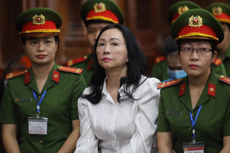 Vietnam condena a muerte a magnate inmobiliaria por fraude masivo