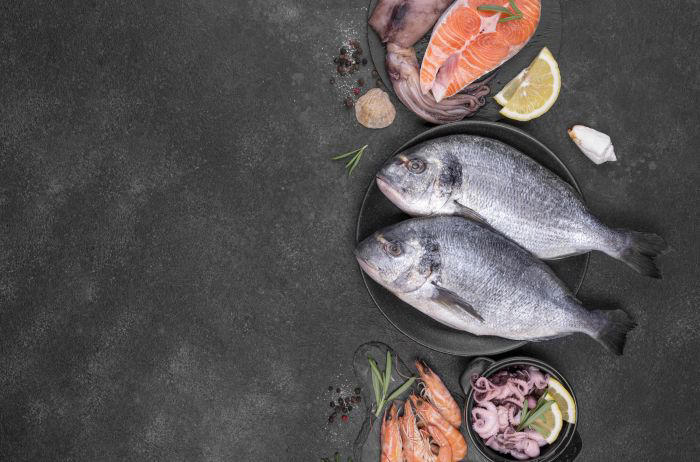 Ni salmón ni atún: este pescado es rico en omega-3 y ayuda a reducir el colesterol en tiempo récord